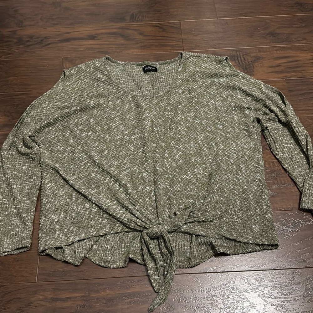 Thin Shoulderless Sweater